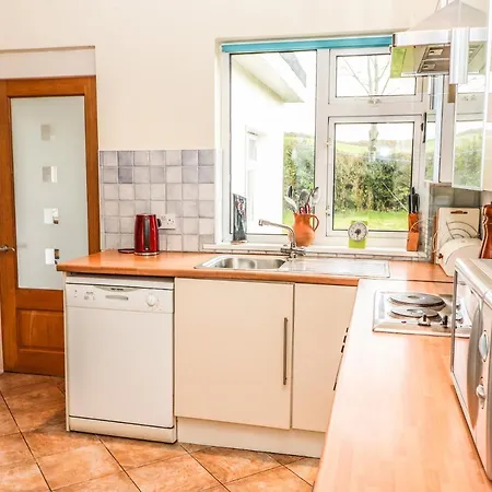 Holiday home Rowantree *