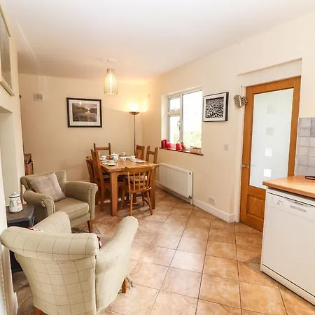 Rowantree * Killarney