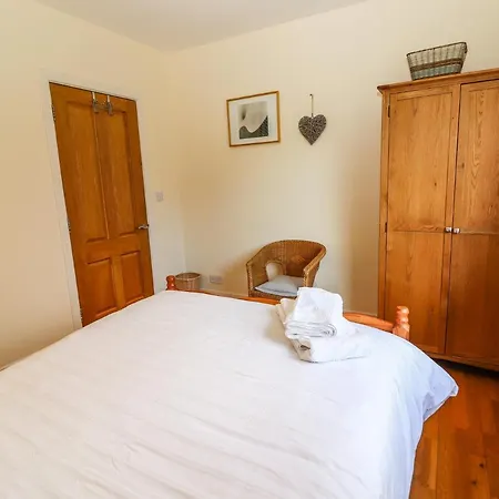 Holiday home Rowantree *