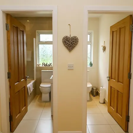 Holiday home Rowantree *